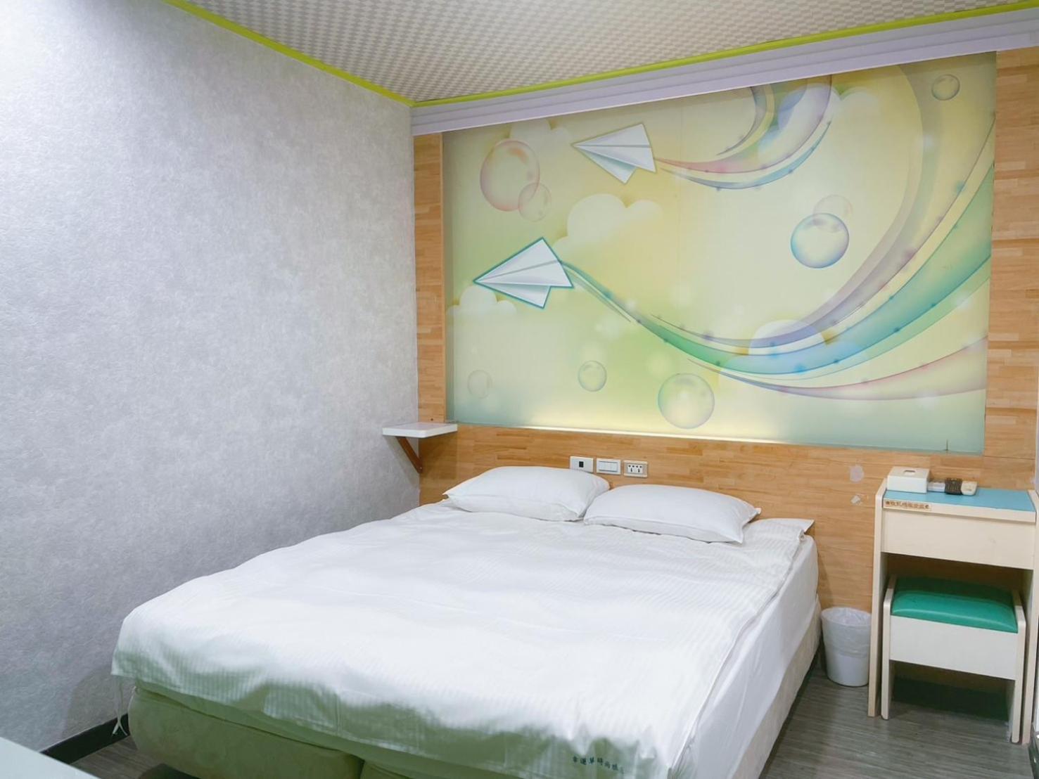 Clover House-自助式無人旅店 Чжунли Экстерьер фото