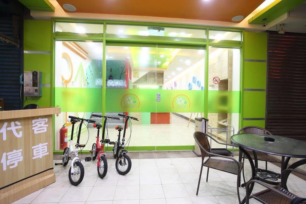 Clover House-自助式無人旅店 Чжунли Экстерьер фото
